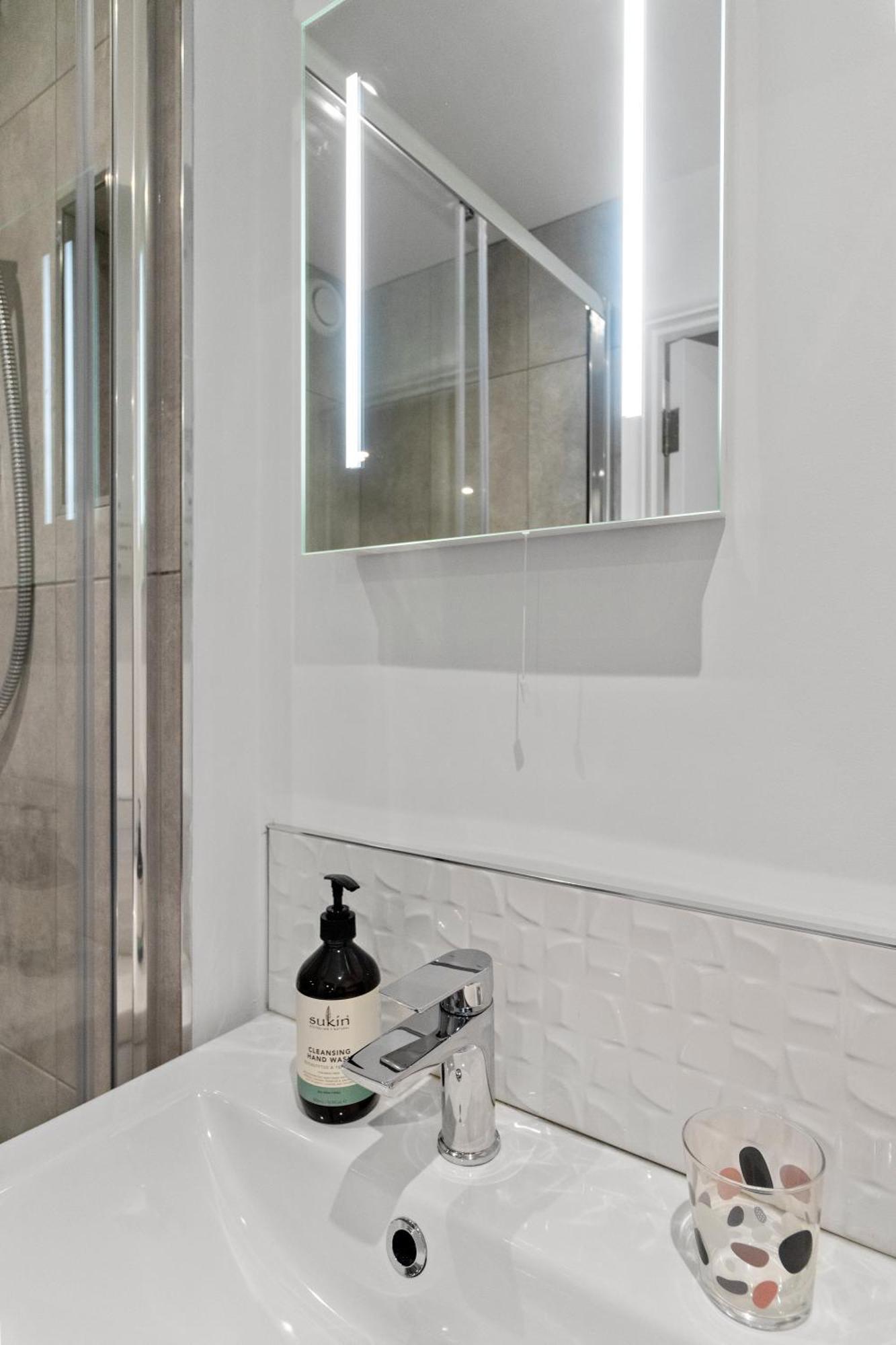 Exeter City Centre Apartments Riley Apartment المظهر الخارجي الصورة